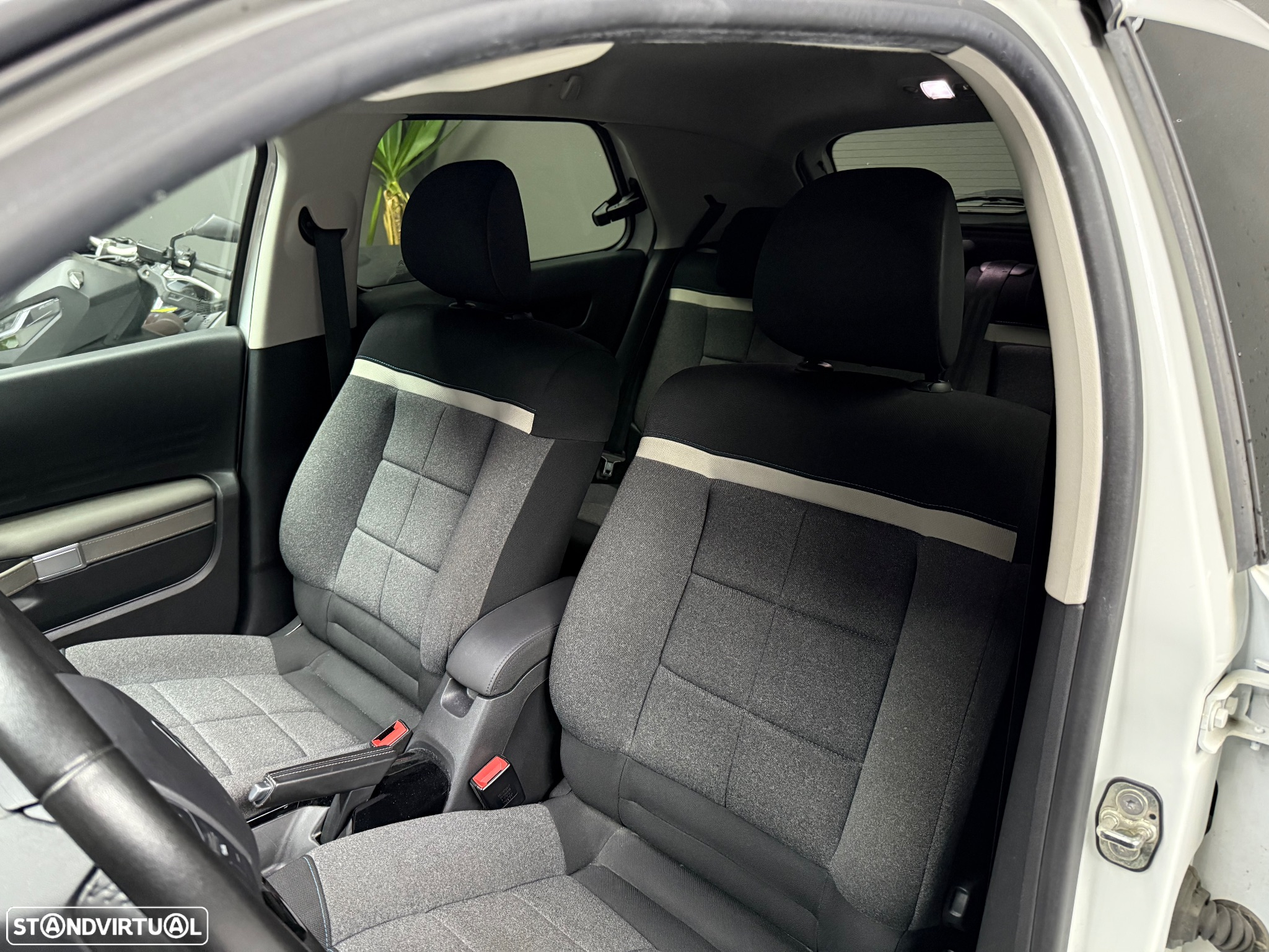 Citroën C4 Cactus 1.5 BlueHDi Cool&Comfort - 6