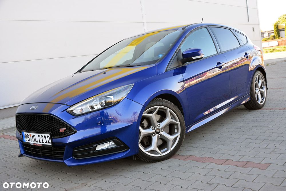 Ford Focus 2.0 TDCi ST - 18