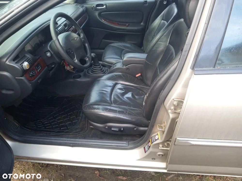 Chrysler Sebring 2.0 LE - 10