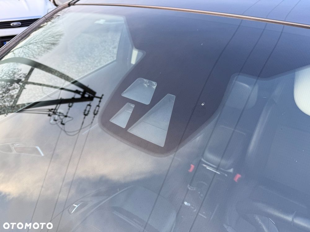 Ford Kuga 1.5 EcoBoost 2x4 Titanium - 28