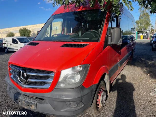 Dezmembrez Mercedes Sprinter 516 CDI 2.2 Euro 5 163 cp An 2014 - 13