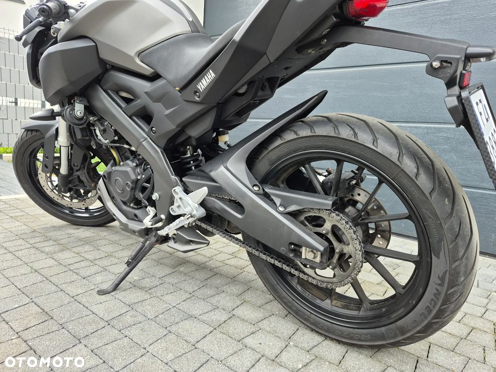 Yamaha MT - 19