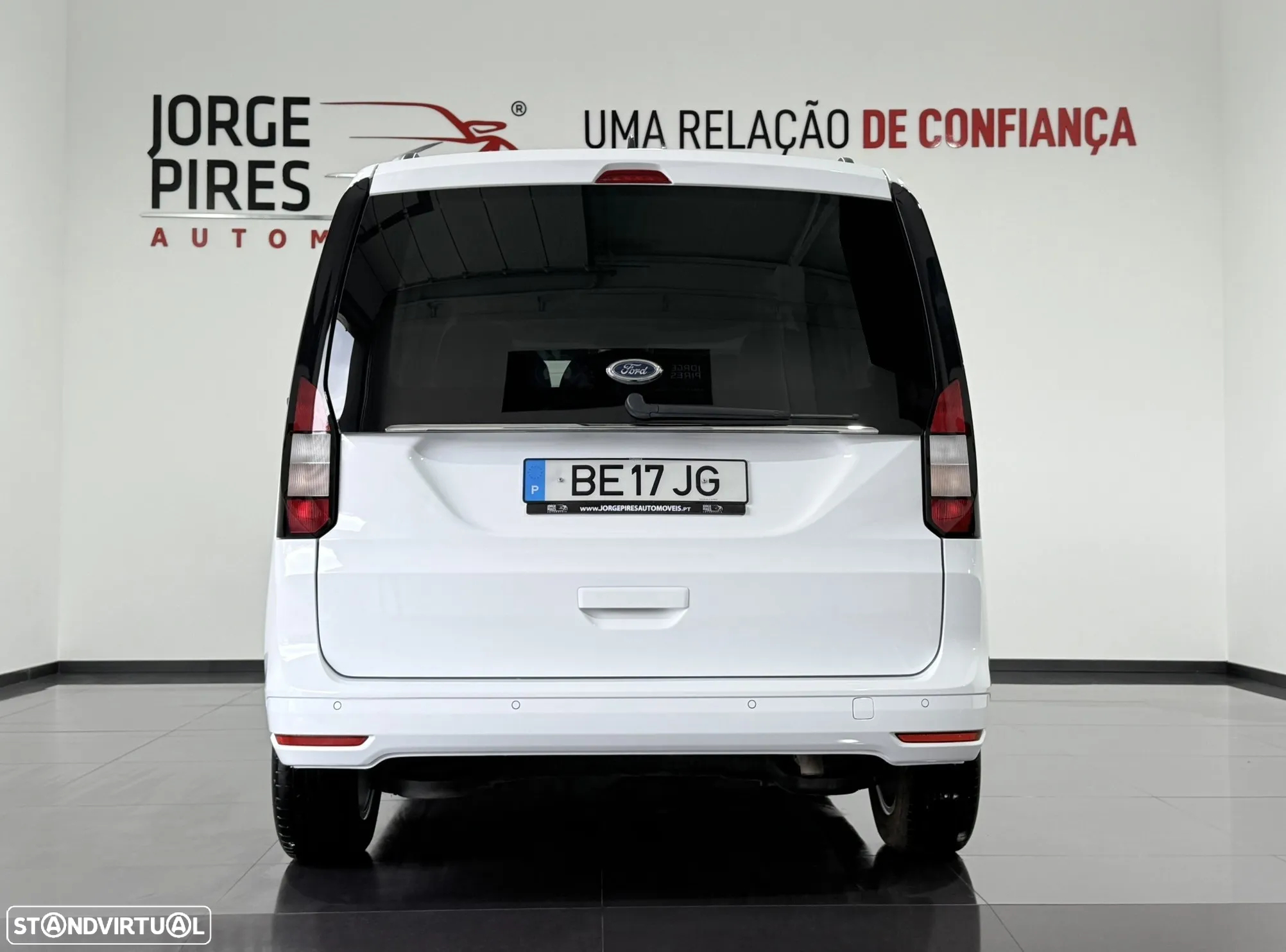 Ford Tourneo Connect 2.0 TDCi Titanium - 18