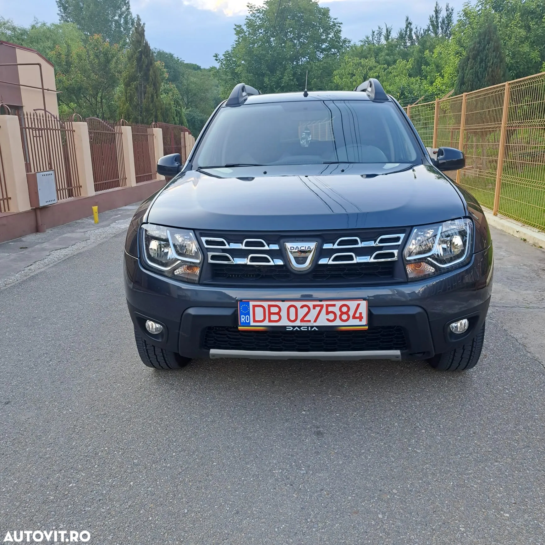 Dacia Duster 1.5 dCi 4x2 Laureate - 26