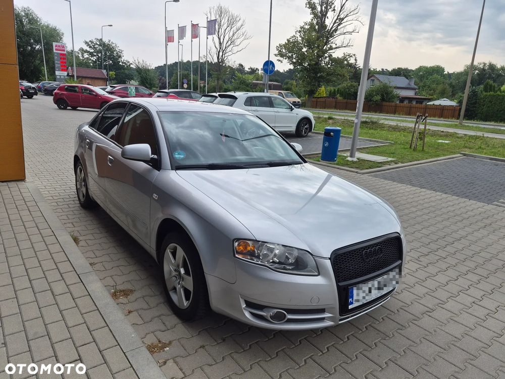 Audi A4 Limousine 1.6 - 4