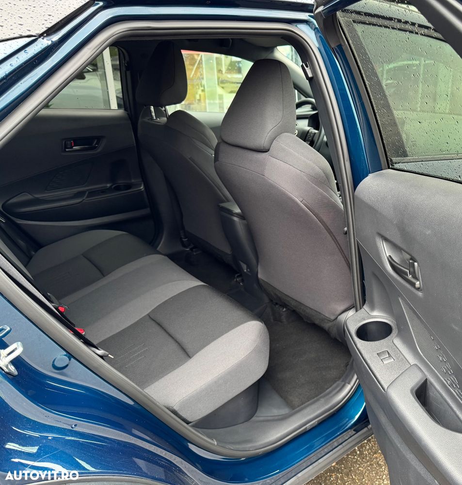 Toyota C-HR 2.0 PHEV 223 CP 4x2 CVT Dynamic - 11