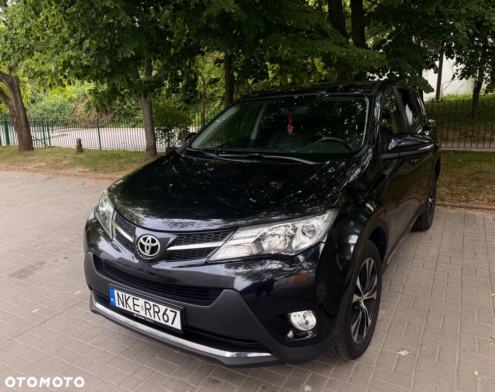 Toyota RAV4 - 1