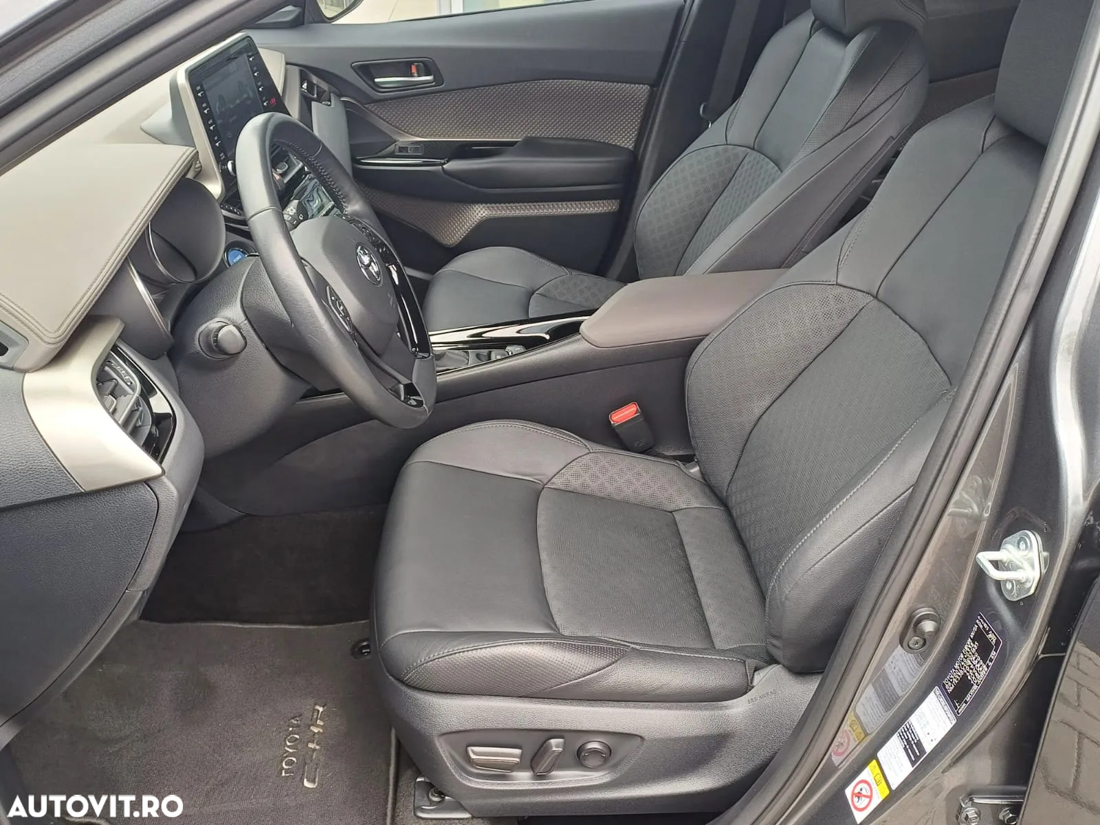 Toyota C-HR 2.0 HSD 184 CP 4x2 CVT Classy - 8