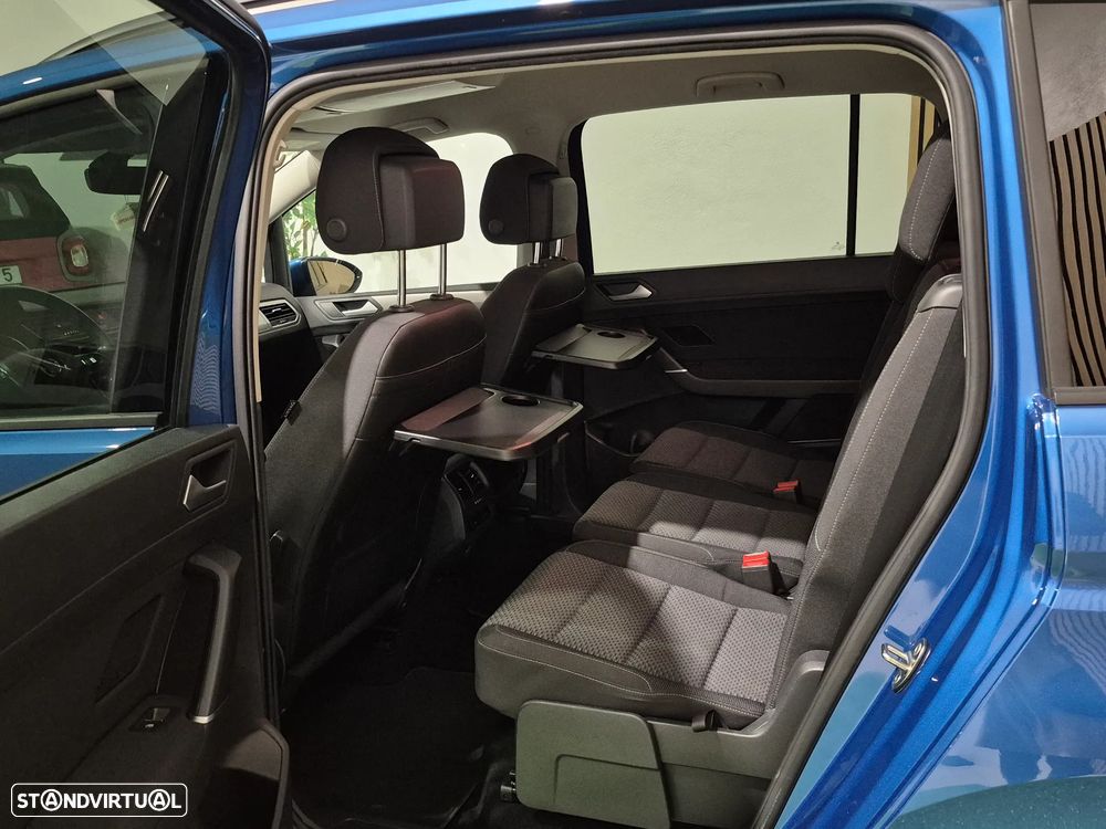 VW Touran 1.6 TDI Highline DSG - 11