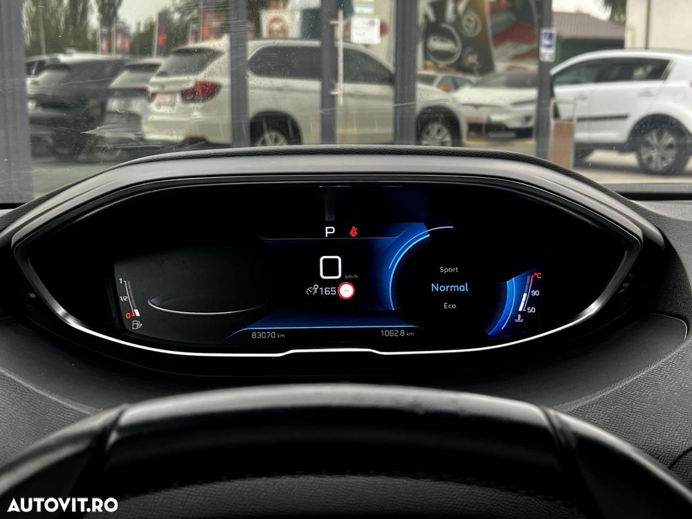 Peugeot 3008 - 16