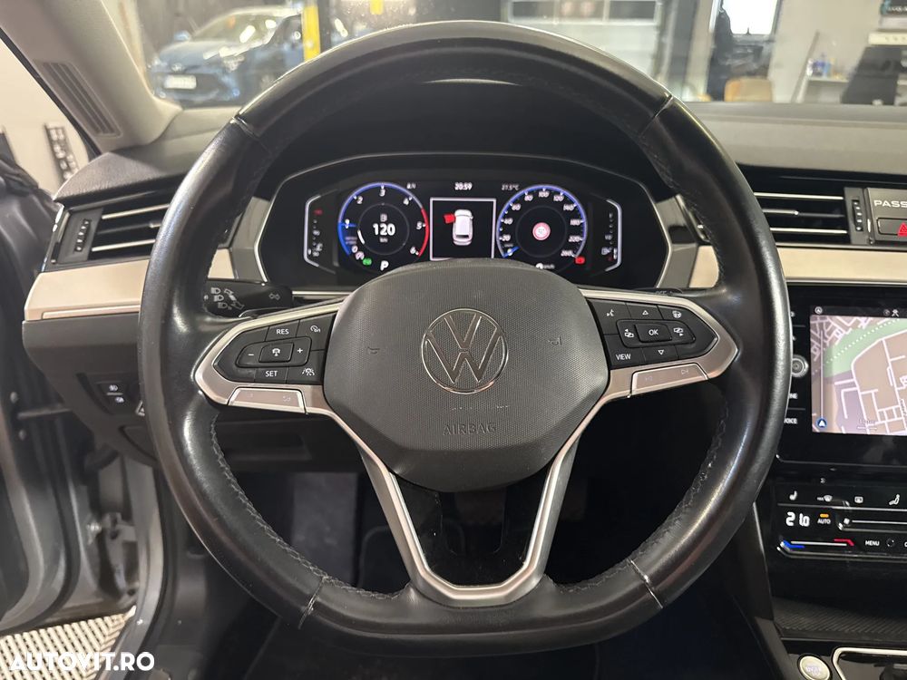 Volkswagen Passat - 17