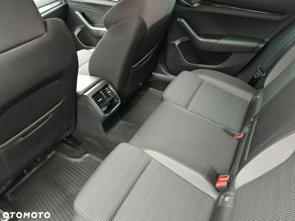 Skoda Octavia 1.5 TSI ACT Ambition - 14