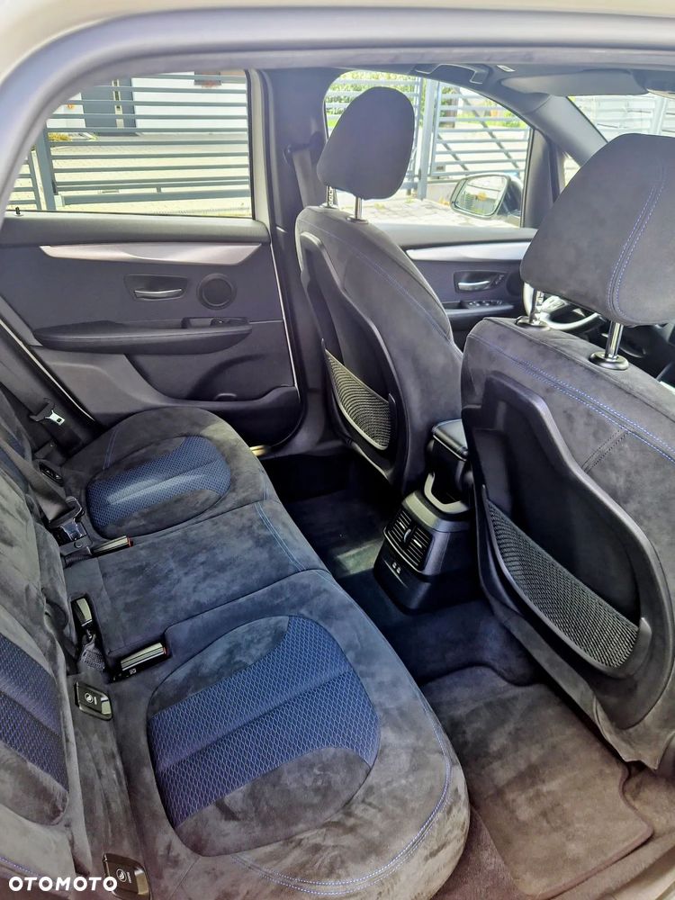 BMW Seria 2 218i - 6