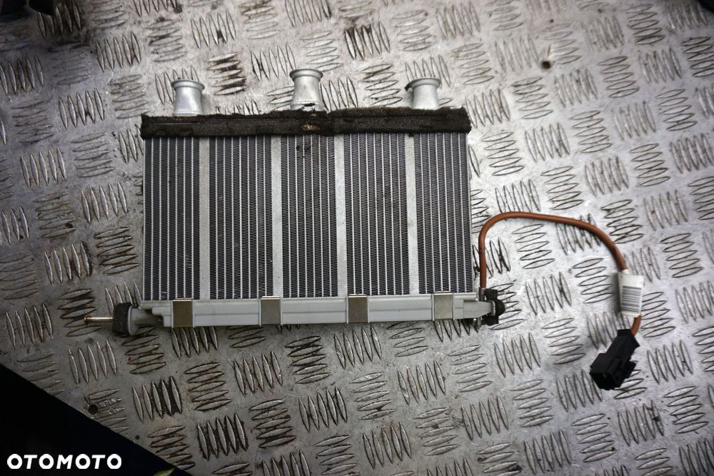 NAGRZEWNICA 5 E61 5HB008608 BMW 2003-2007 - 1
