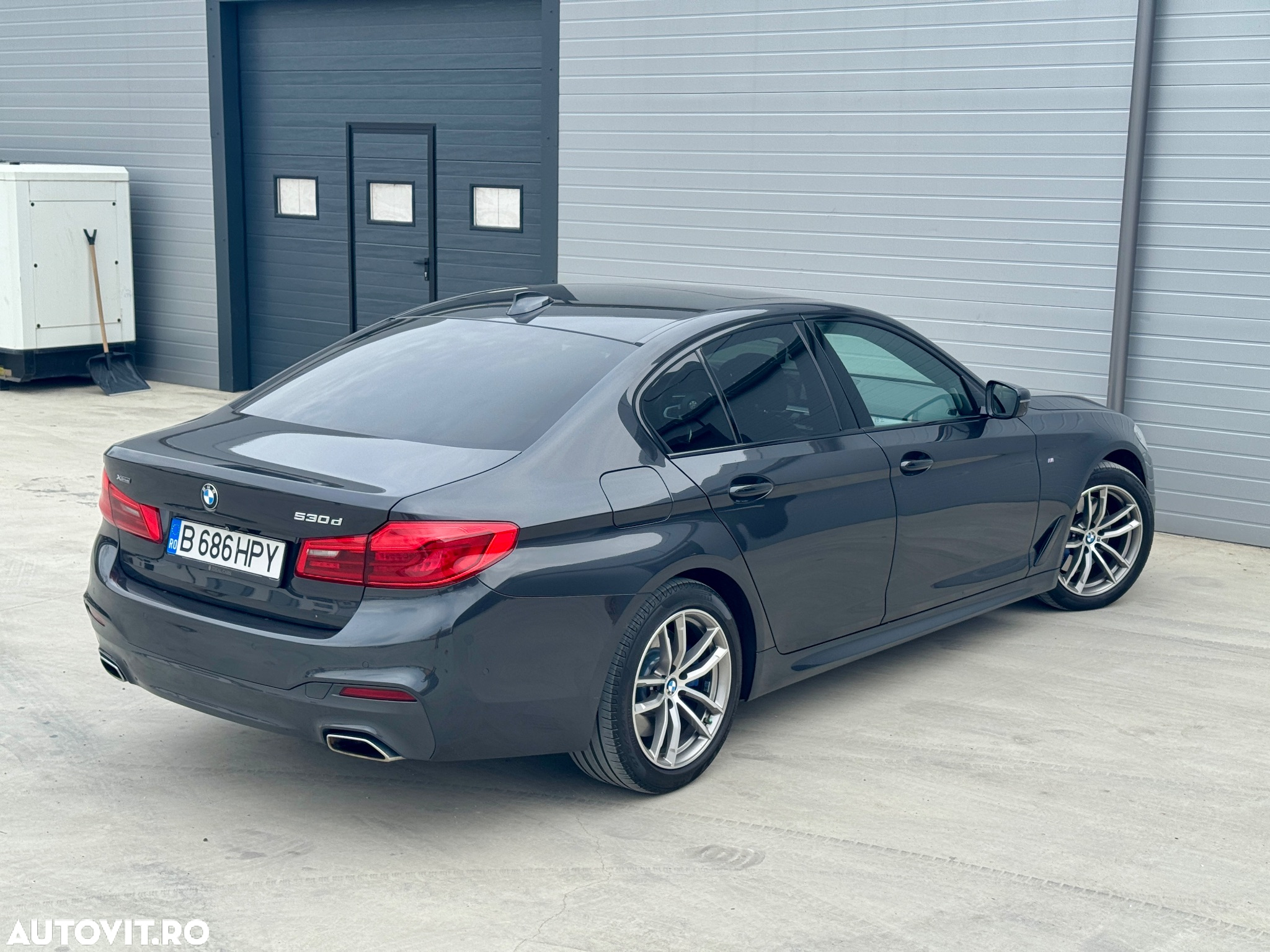 BMW Seria 5 530d xDrive AT - 6