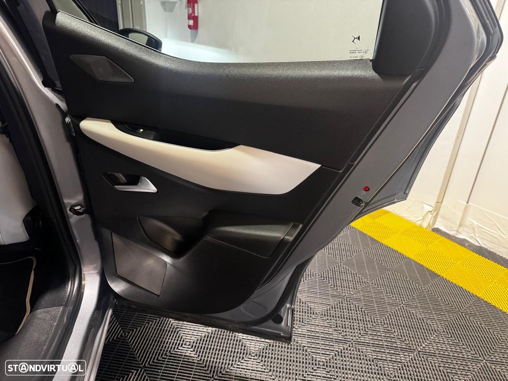 DS DS3 1.2 PureTech Esprit de Voyage EAT8 - 24