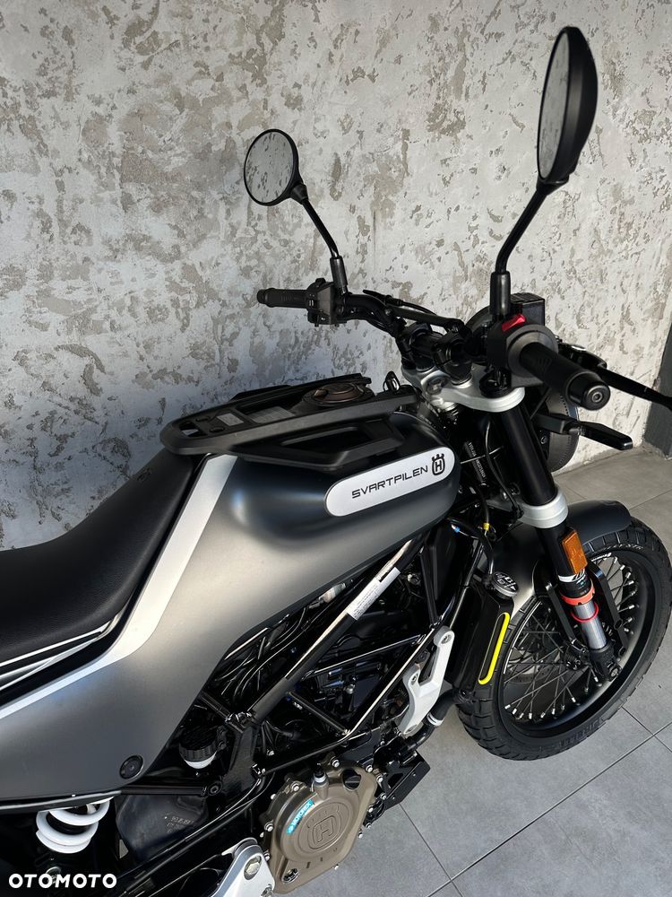 Husqvarna Svartpilen - 2