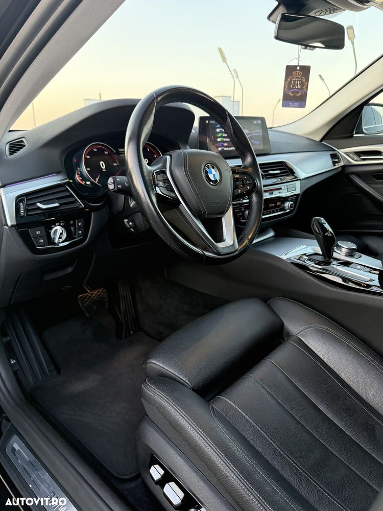 BMW Seria 5 520d AT - 10