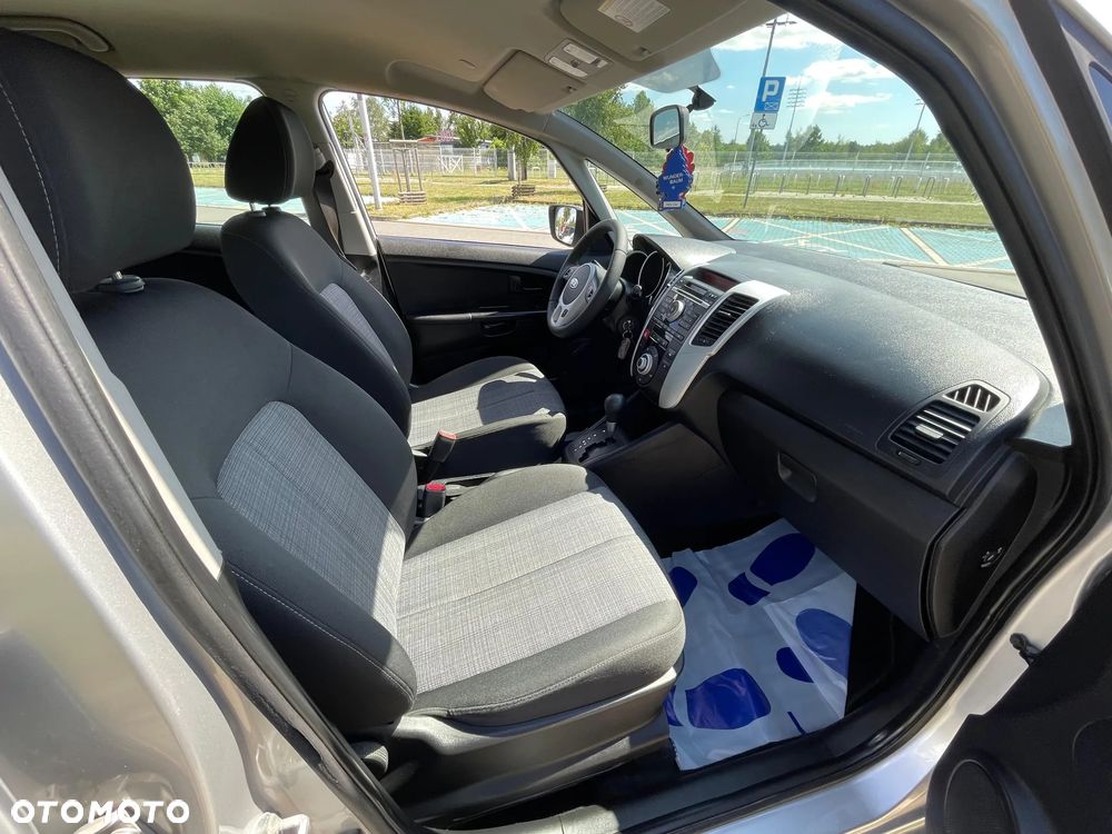 Kia Venga 1.6 CVVT Automatik Dream-Team Edition - 14