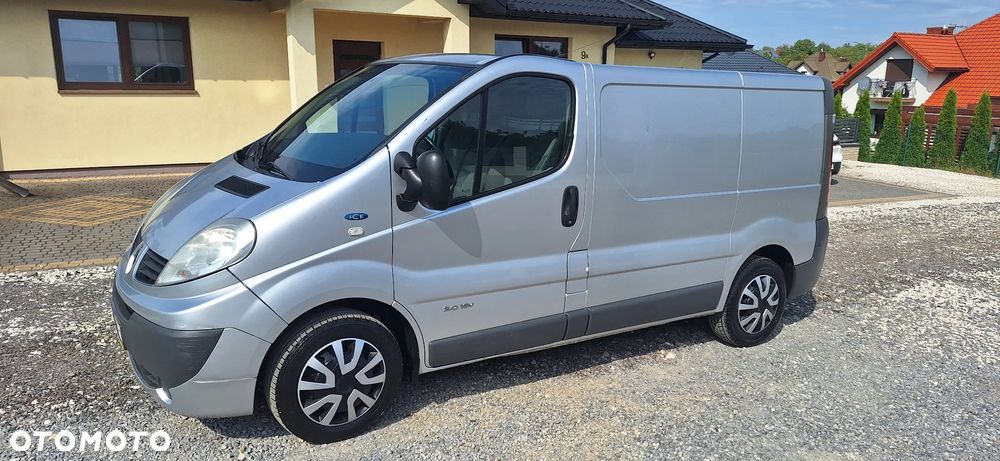 Renault Trafic - 1