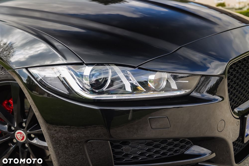 Jaguar XE 20d R-Sport - 2