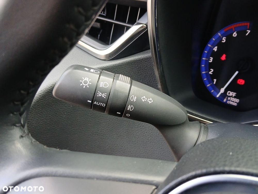 Toyota Corolla 1.8 Hybrid Comfort - 27