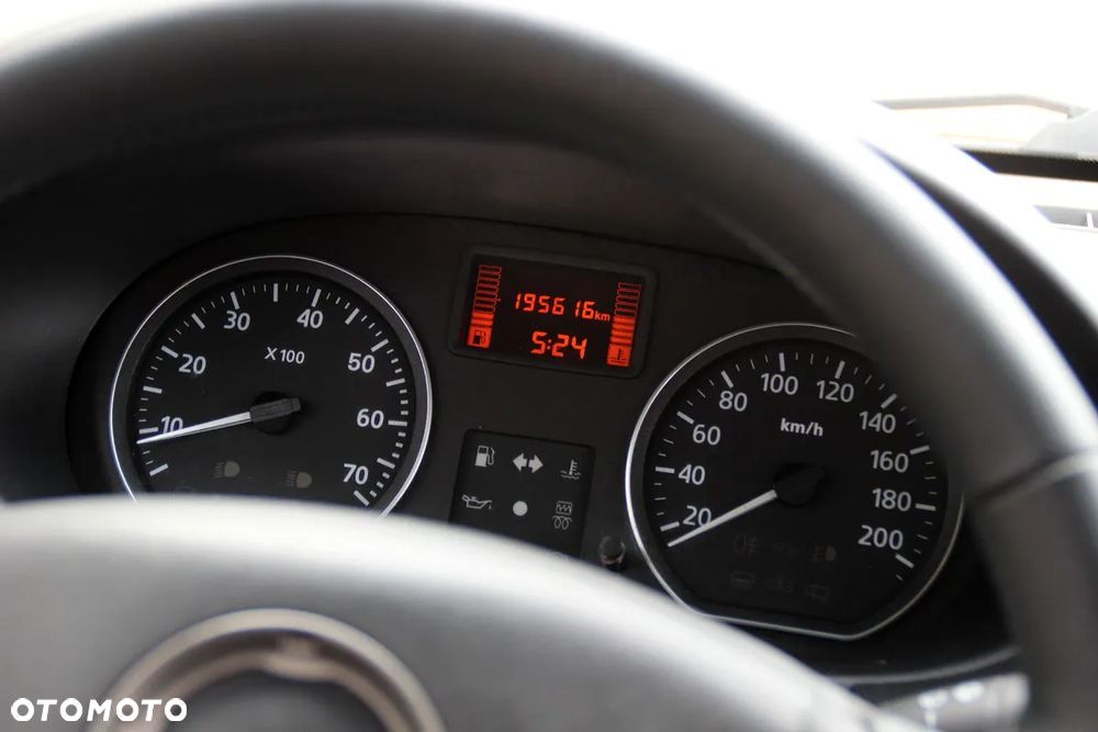 Dacia Sandero Stepway 1.6 - 23