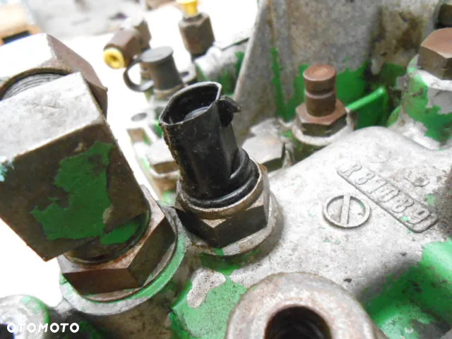 Zawór sterujący PowerShift John Deere 4755 - 3