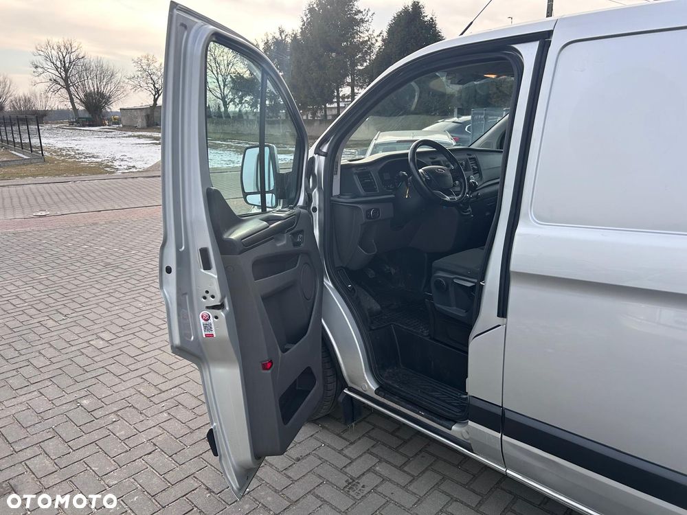 Ford Transit Custom - 8