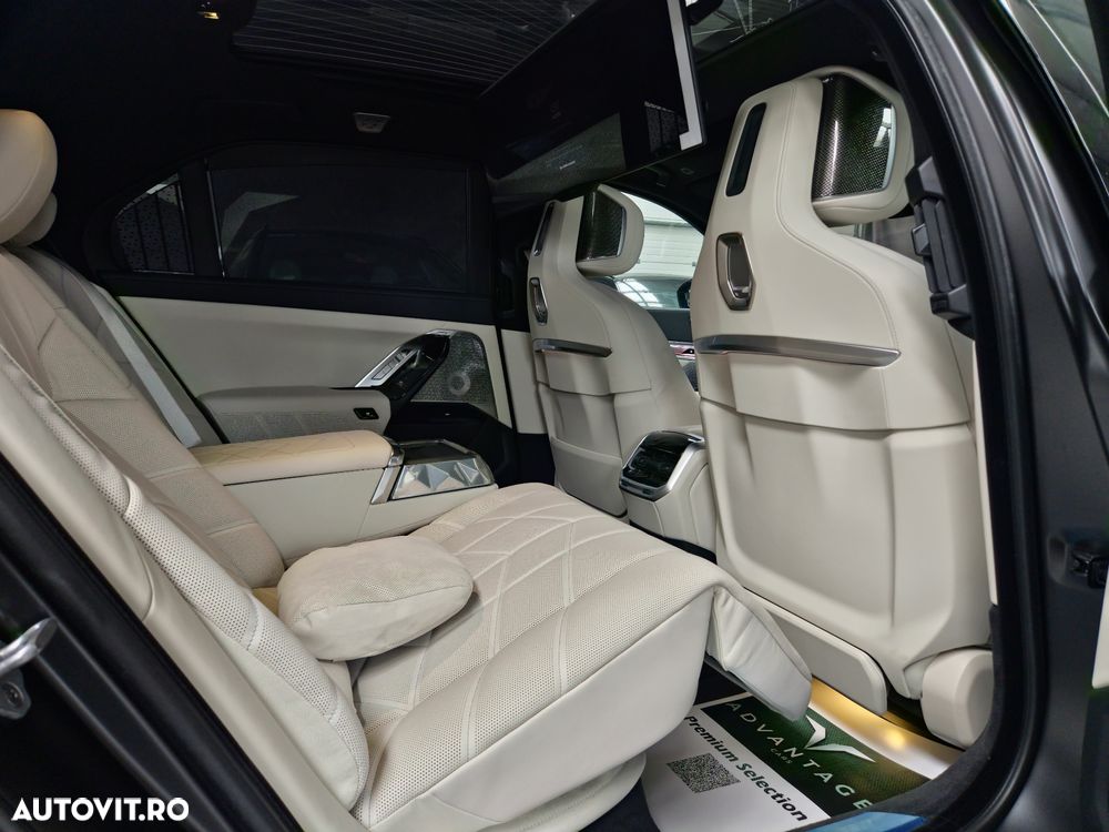 BMW M7 M760e xDrive - 18