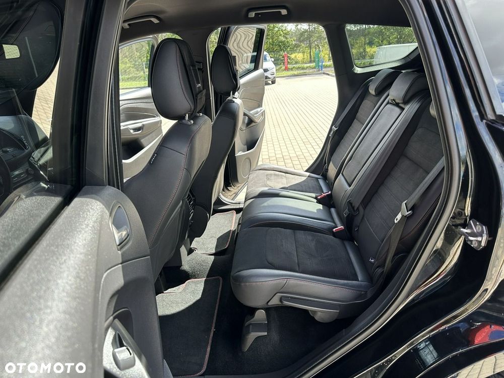 Ford Kuga 2.0 TDCi 4x2 ST-Line - 14
