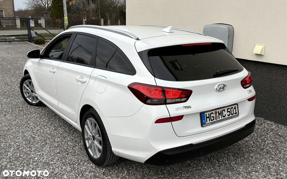 Hyundai i30 1.4 Passion - 7