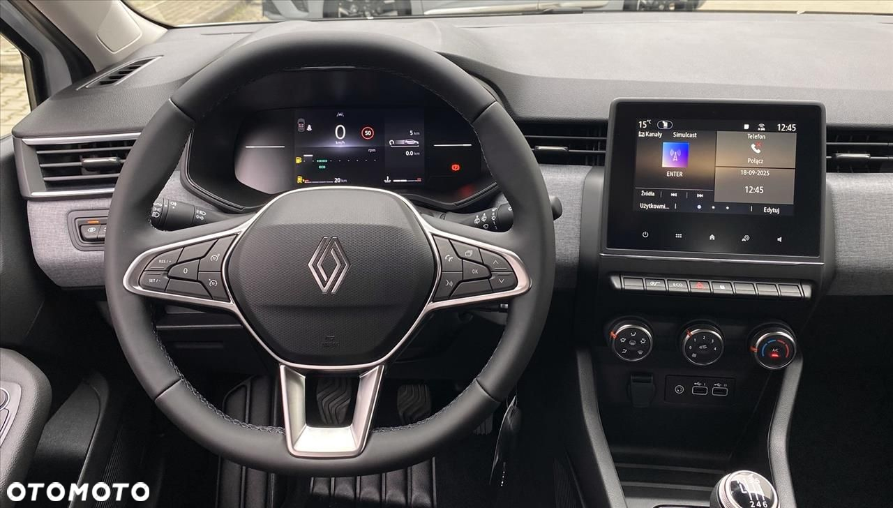 Renault Clio - 10