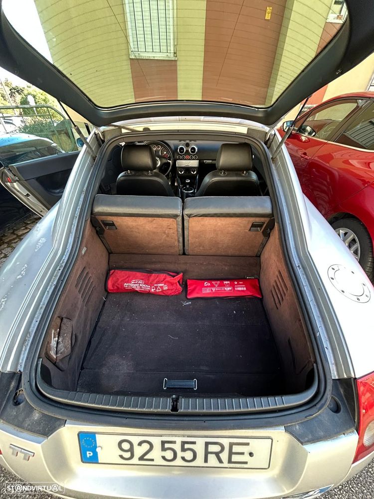 Audi TT Coupé 1.8 T - 32