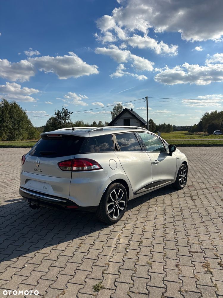 Renault Clio - 6