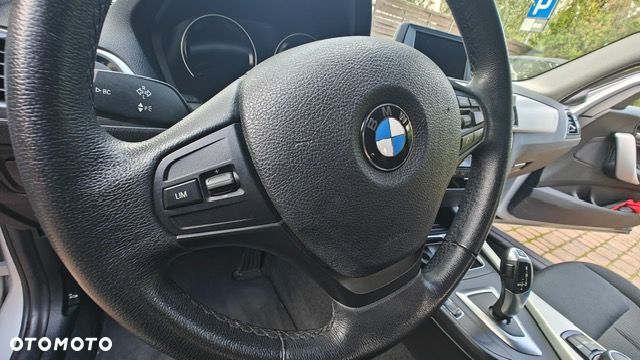 BMW Seria 1 118i - 24