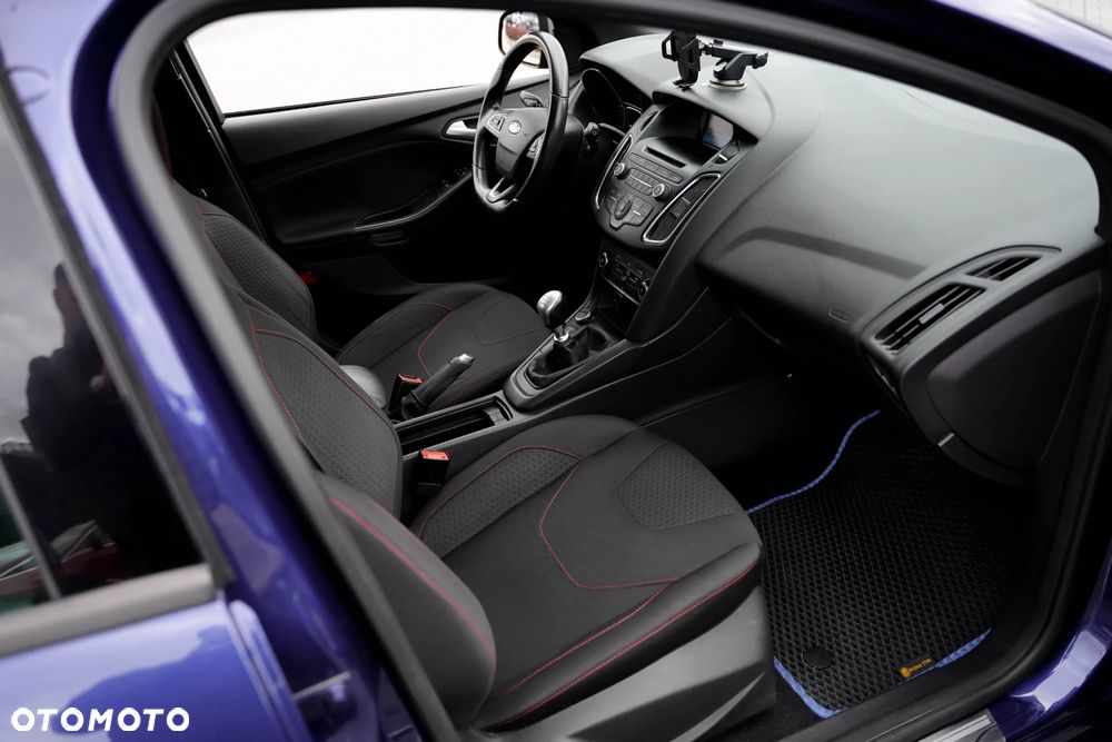 Ford Focus 1.5 EcoBoost ST-Line ASS - 23