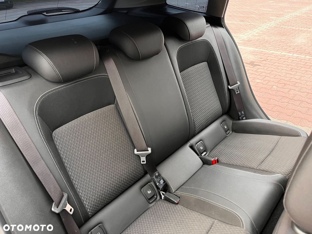 Opel Astra 1.6 D (CDTI) Start/Stop Innovation - 27