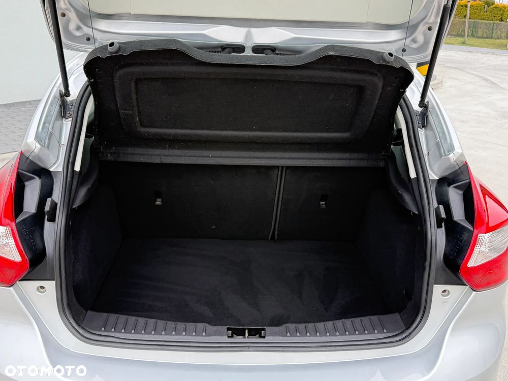 Ford Focus - 28