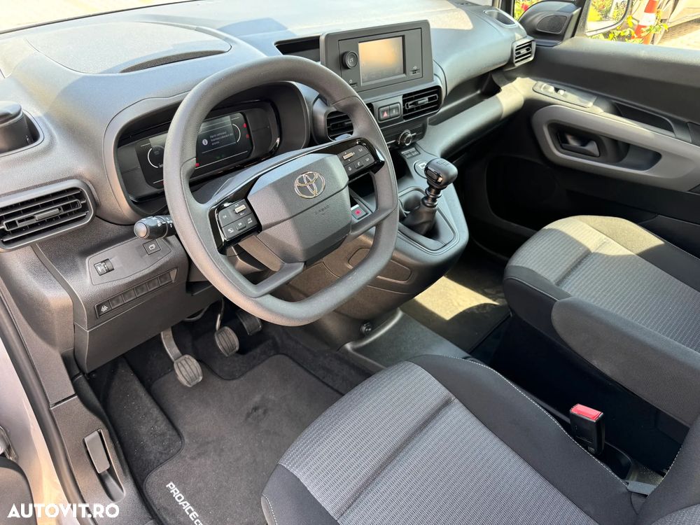 Toyota Proace 1.5 D-4D 102CP 6MT 4+1 L1 Comfort - 11