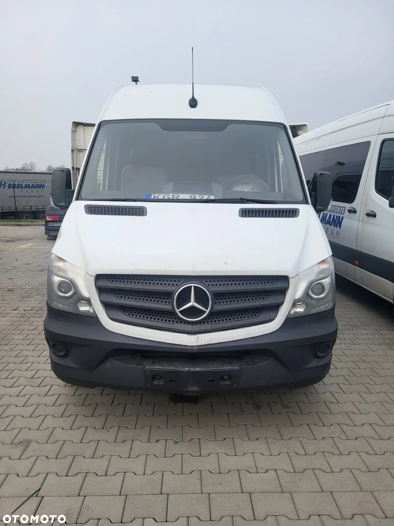 Mercedes-Benz Sprinter - 2