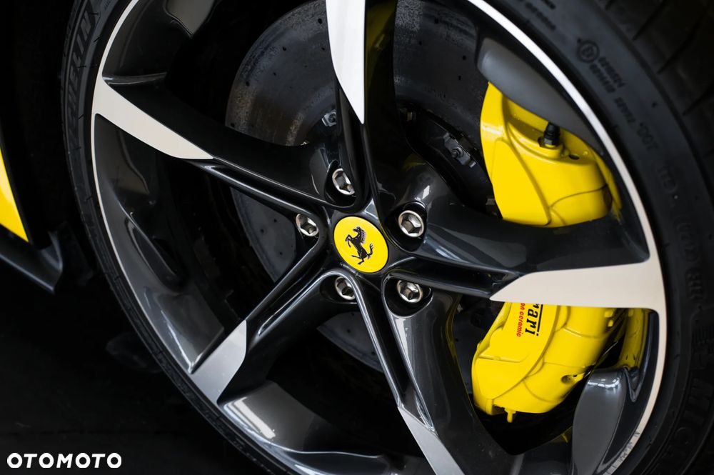 Ferrari SF90 Stradale - 19