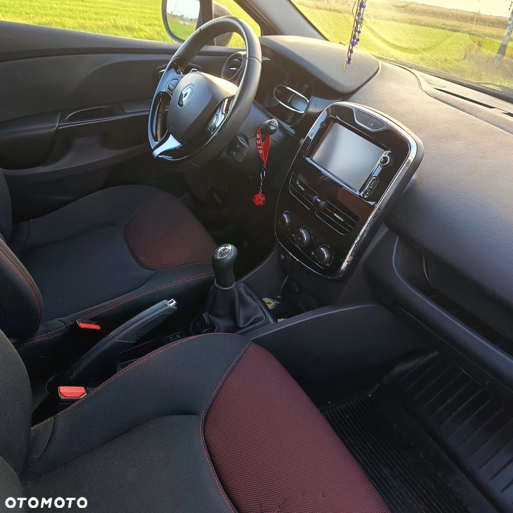 Renault Clio 2013 photo 2