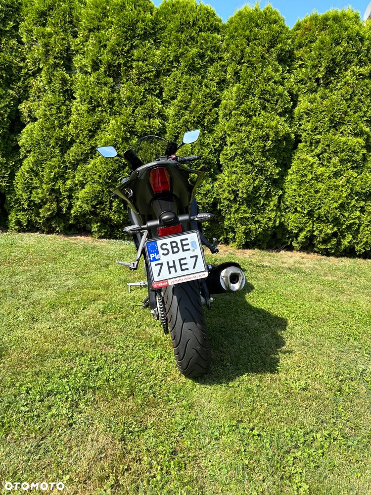 Yamaha YZF - 6