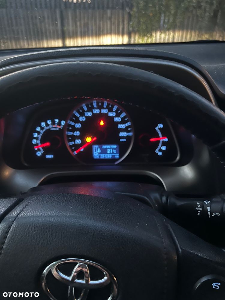 Toyota RAV4 2.0 Premium - 21