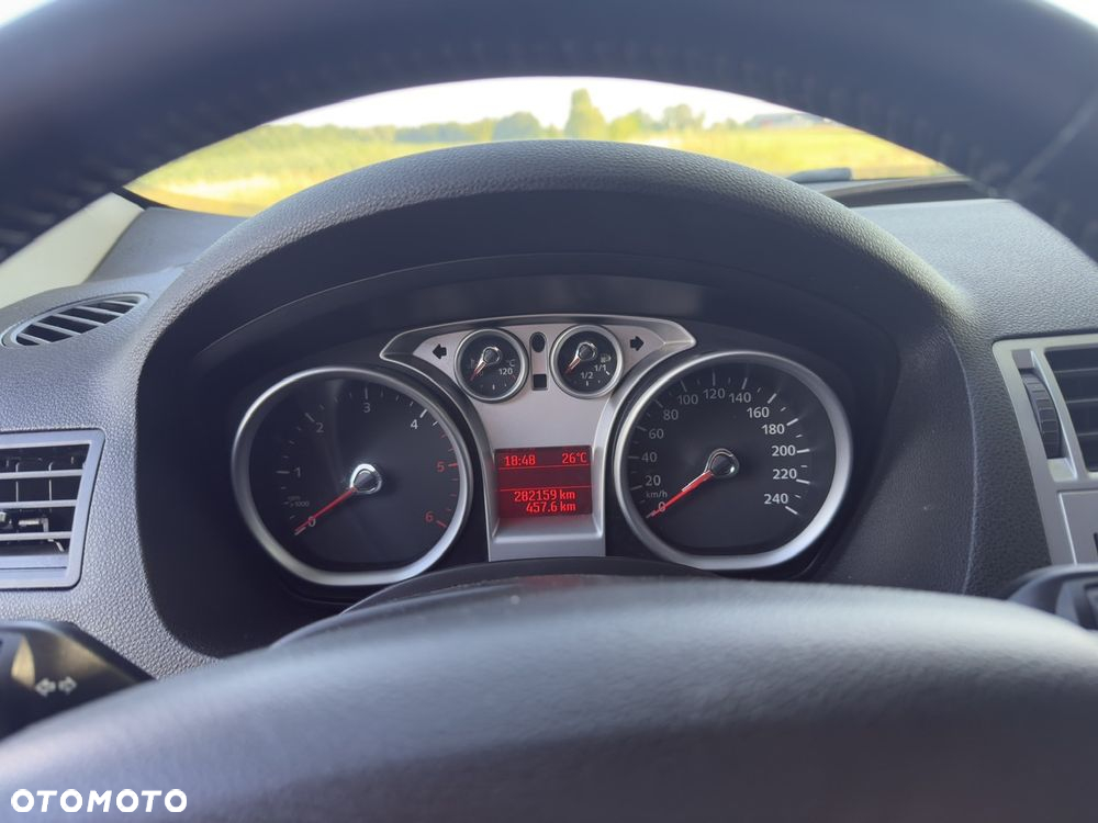Ford Kuga - 15