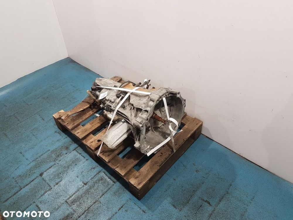 VW PASSAT B5 1.6 SKRZYNIA BIEGÓW MANUALNA DWC - 6