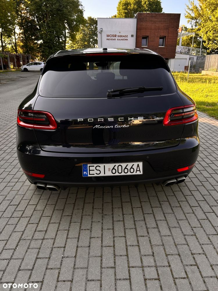 Porsche Macan Turbo - 2