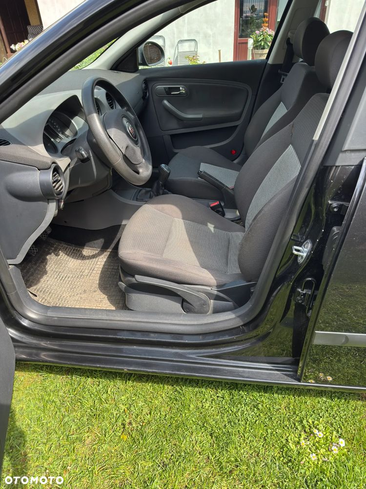 Seat Ibiza 1.4 16V Reference - 6