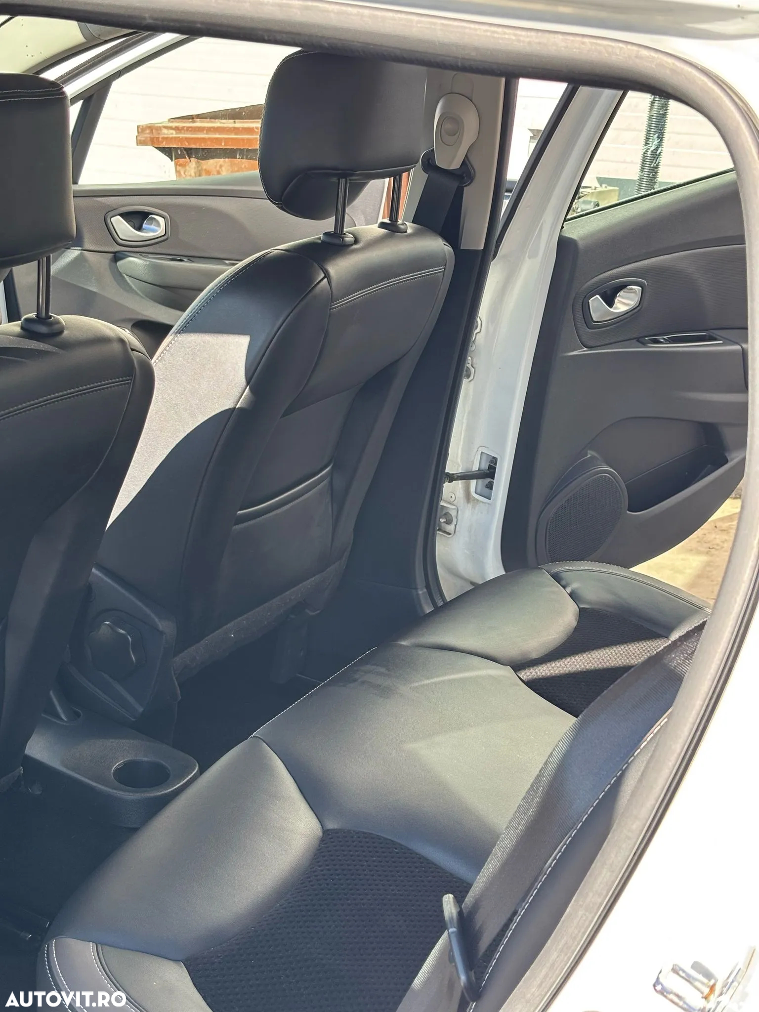 Renault Clio Grandtour (Energy) dCi 90 Start & Stop EDC INTENS - 11